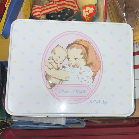 2003 EUC 6” Jesco Kewpie  What a Doll with Carrying Case /Lunch Box extra dress - Picture 1 of 10